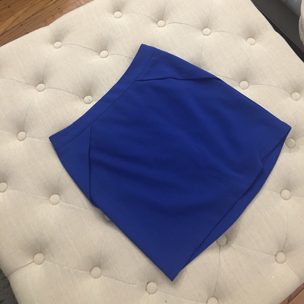 Royal blue mini skirt with slight side folds!!!