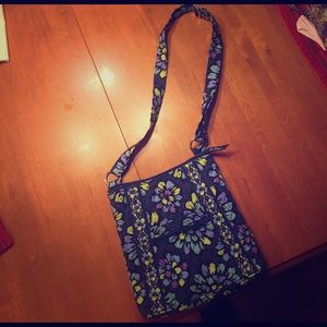 Cute Vera Bradley cross body bag