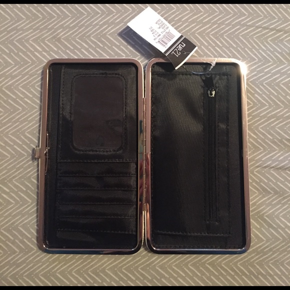 White lace wallet - Picture 2 of 2