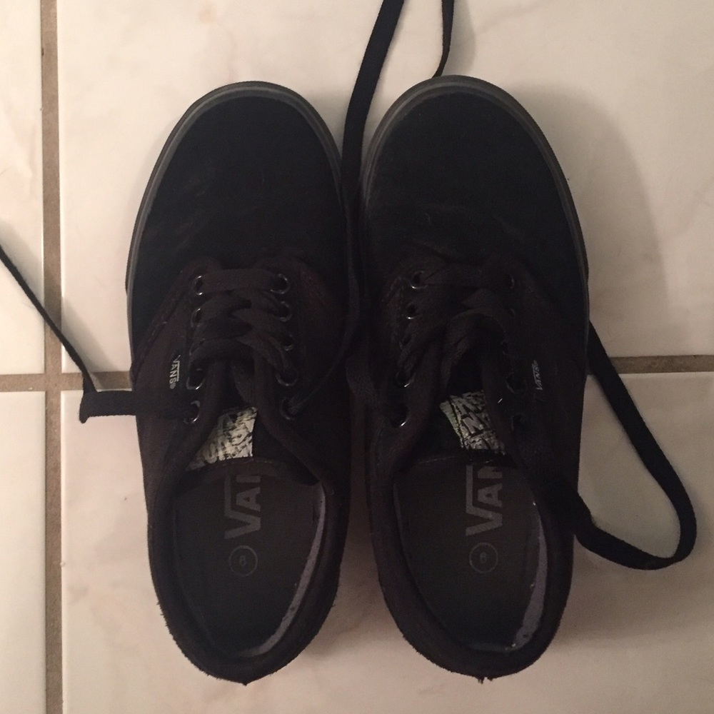 All black Vans