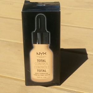 NYX Total Control Drop Foundation - #15 CARAMEL