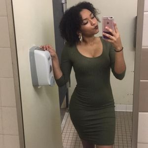 Meet your Posher, Deanna