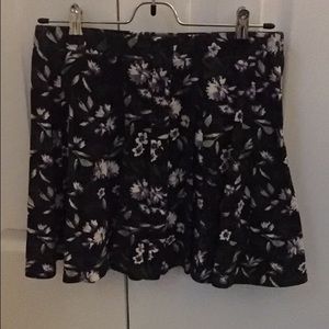 Floral print skirt