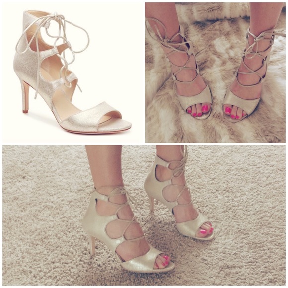 Via Spiga Illa Platinum Suede Sandals - 6.5M - Picture 1 of 4