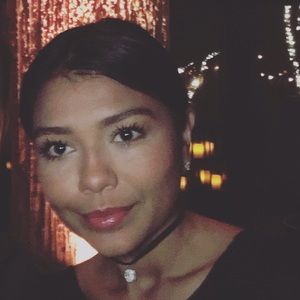 Meet your Posher, Monica