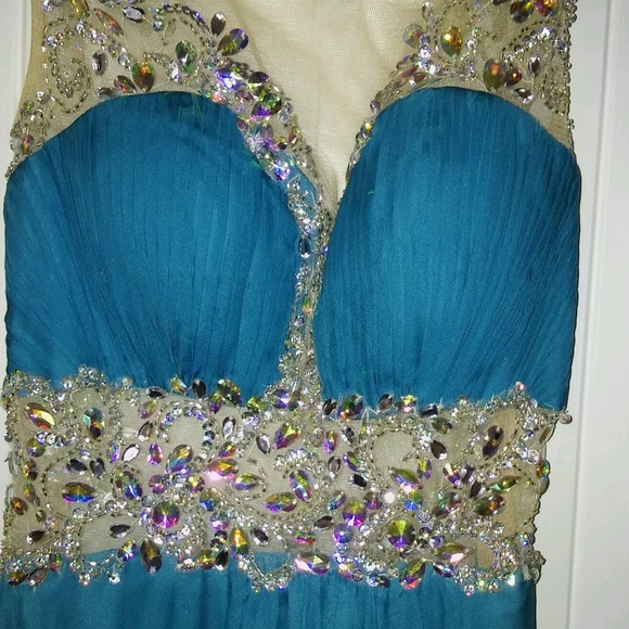 Prom dress!!! - Picture 3 of 4