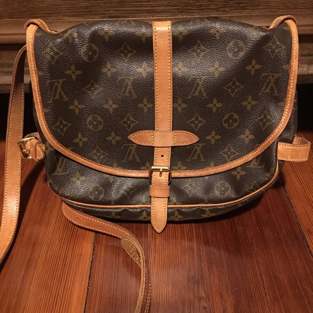 Louis Vuitton Saumur 30 EXCELLENT USED CONDITION