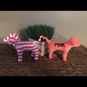 VS Pink dogs :)