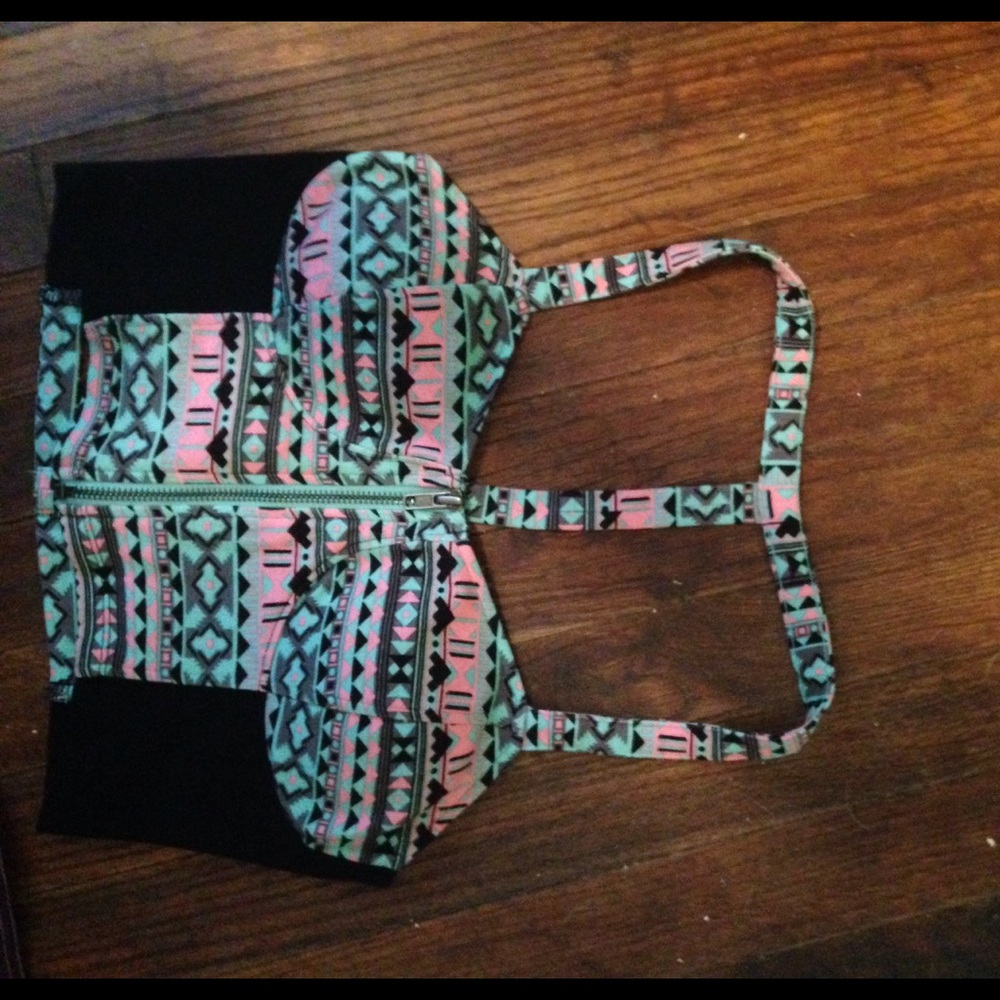 Pacsun / Nollie Zip Front Crop Top NWT 🌴