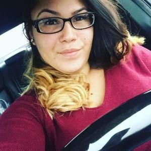 Meet your Posher, Ivette