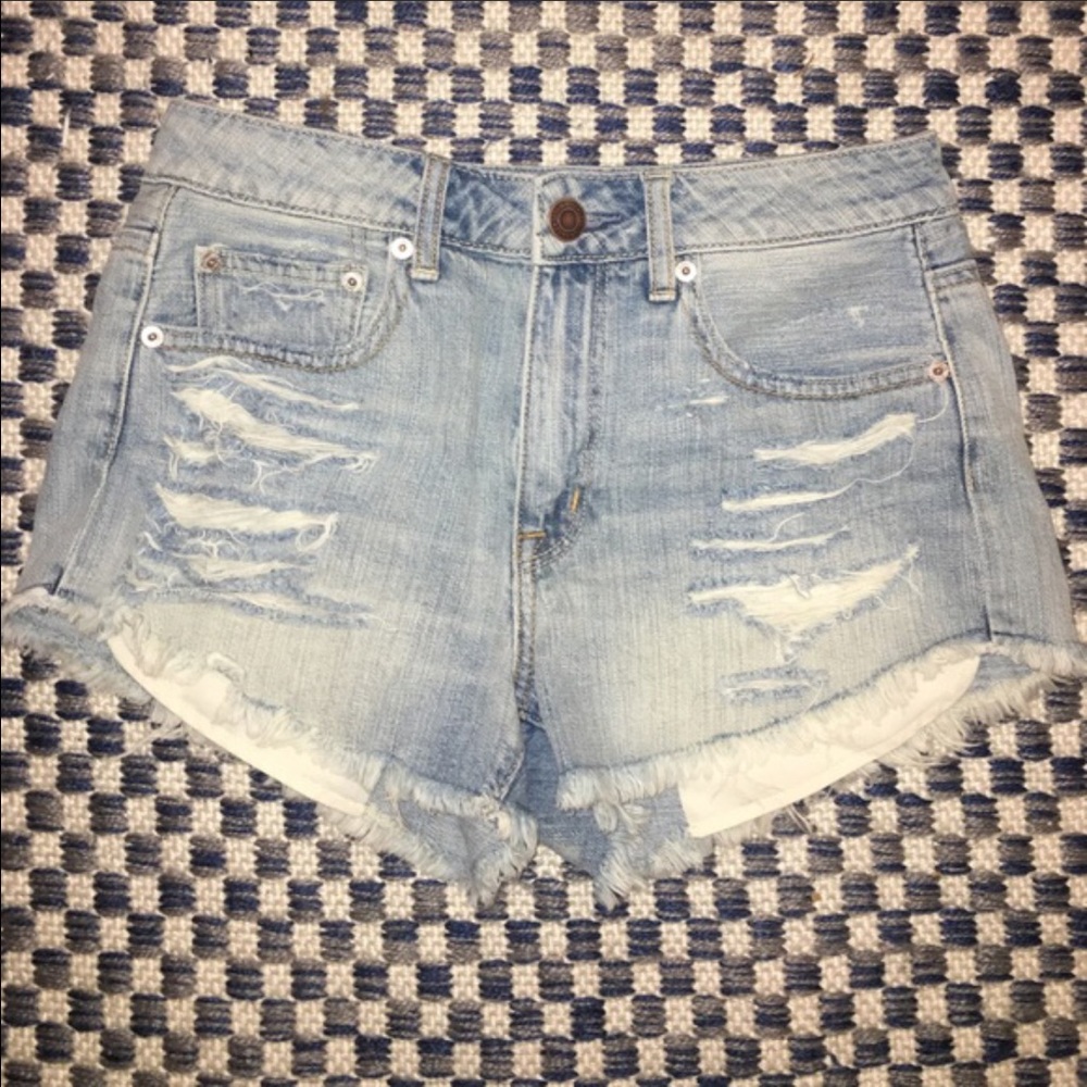 Hi Rise American Eagle shorts