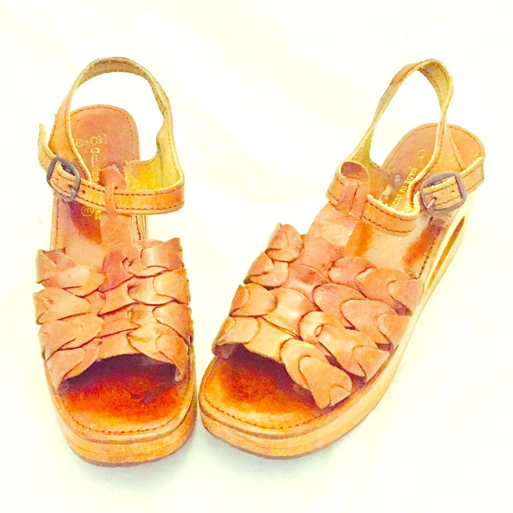 SOLD 70s Sandals Clogs Platform Wedge Wooden 6.5 - Picture 1 of 5