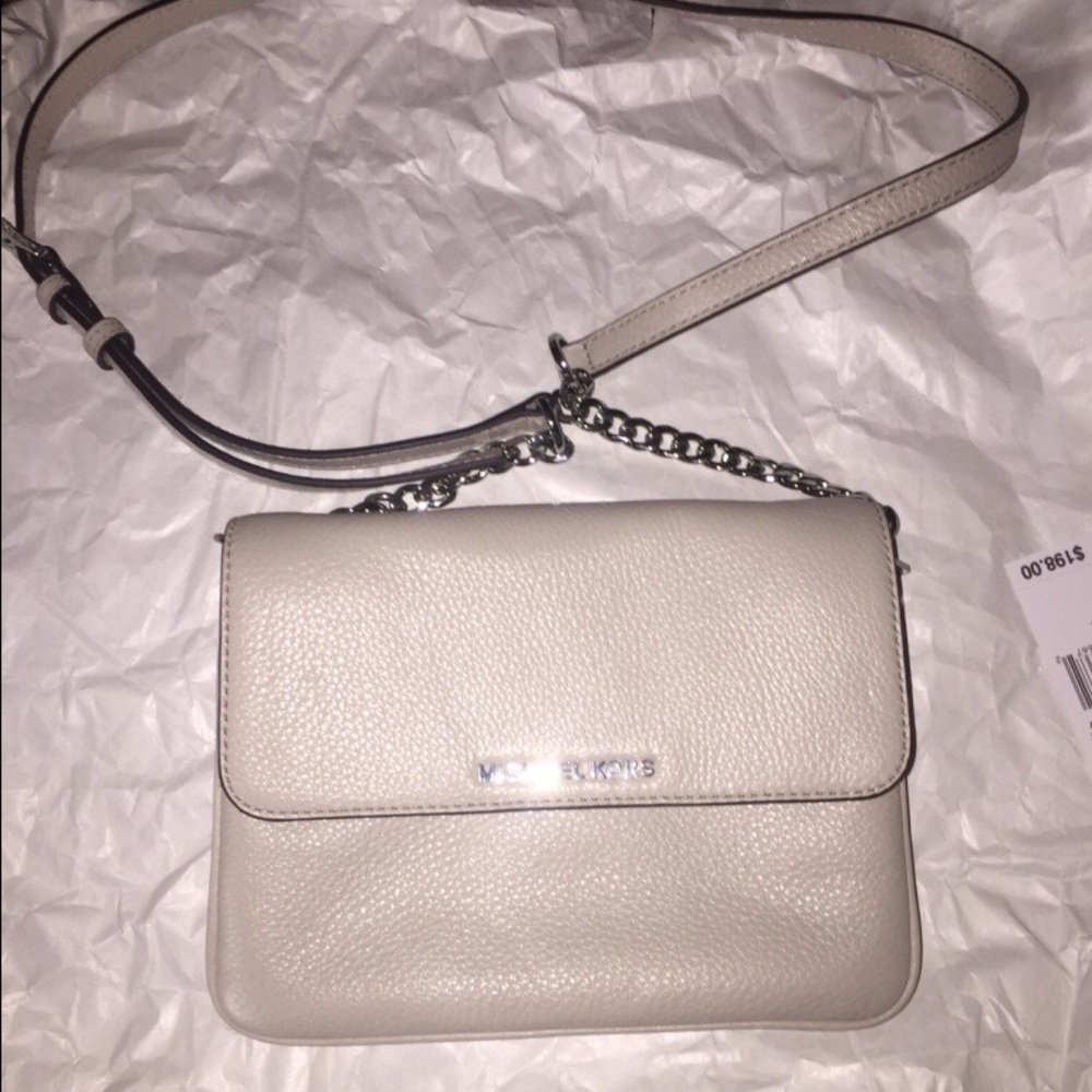 MK Crossbody NEED TO SELL! Send an offer!