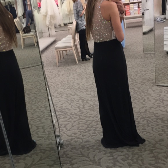 Prom dress!!! - Picture 3 of 5