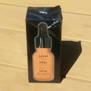 NYX Total Control Drop Foundation #16 MAHOGANY