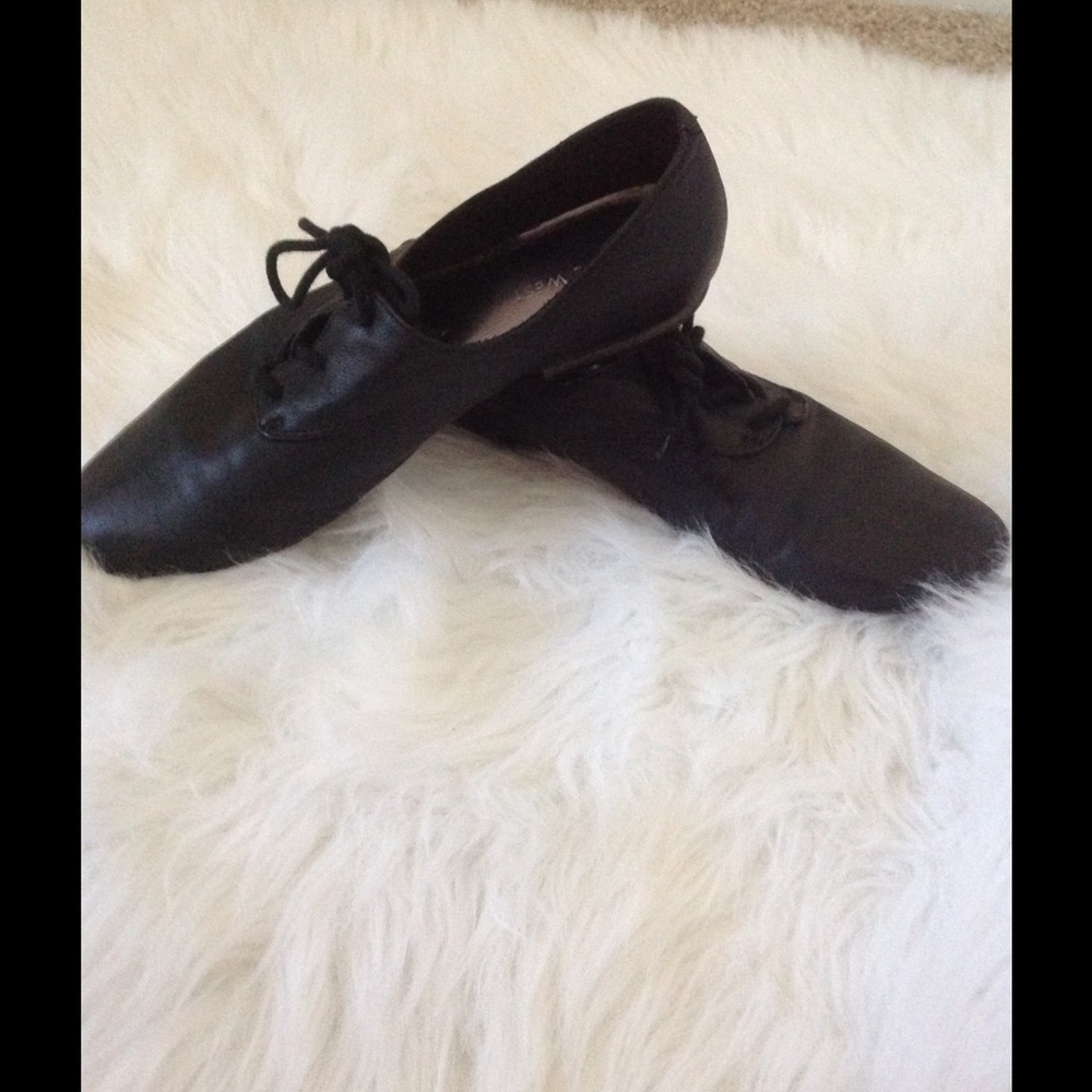 Nine West flat moccasins