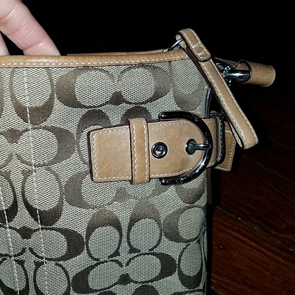 COACH purse - Picture 2 of 4