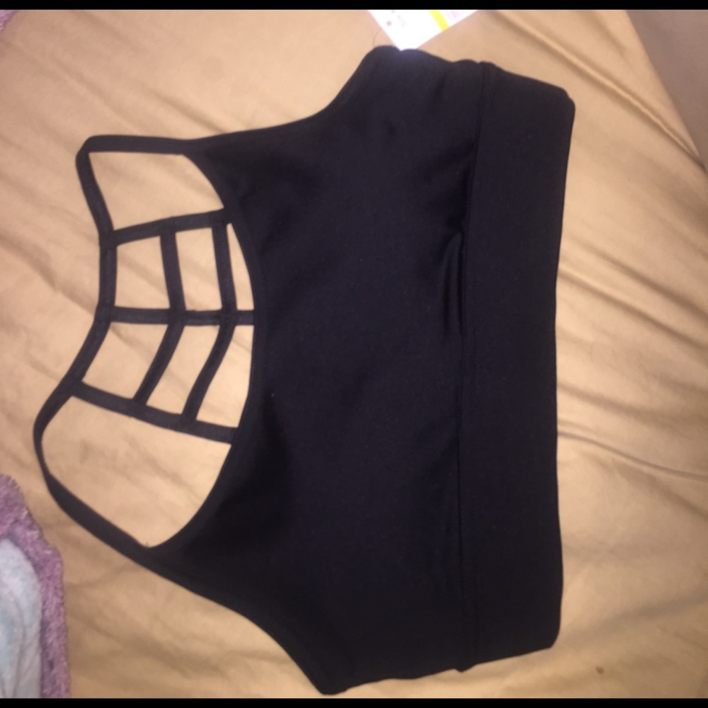 Everlast sports bra