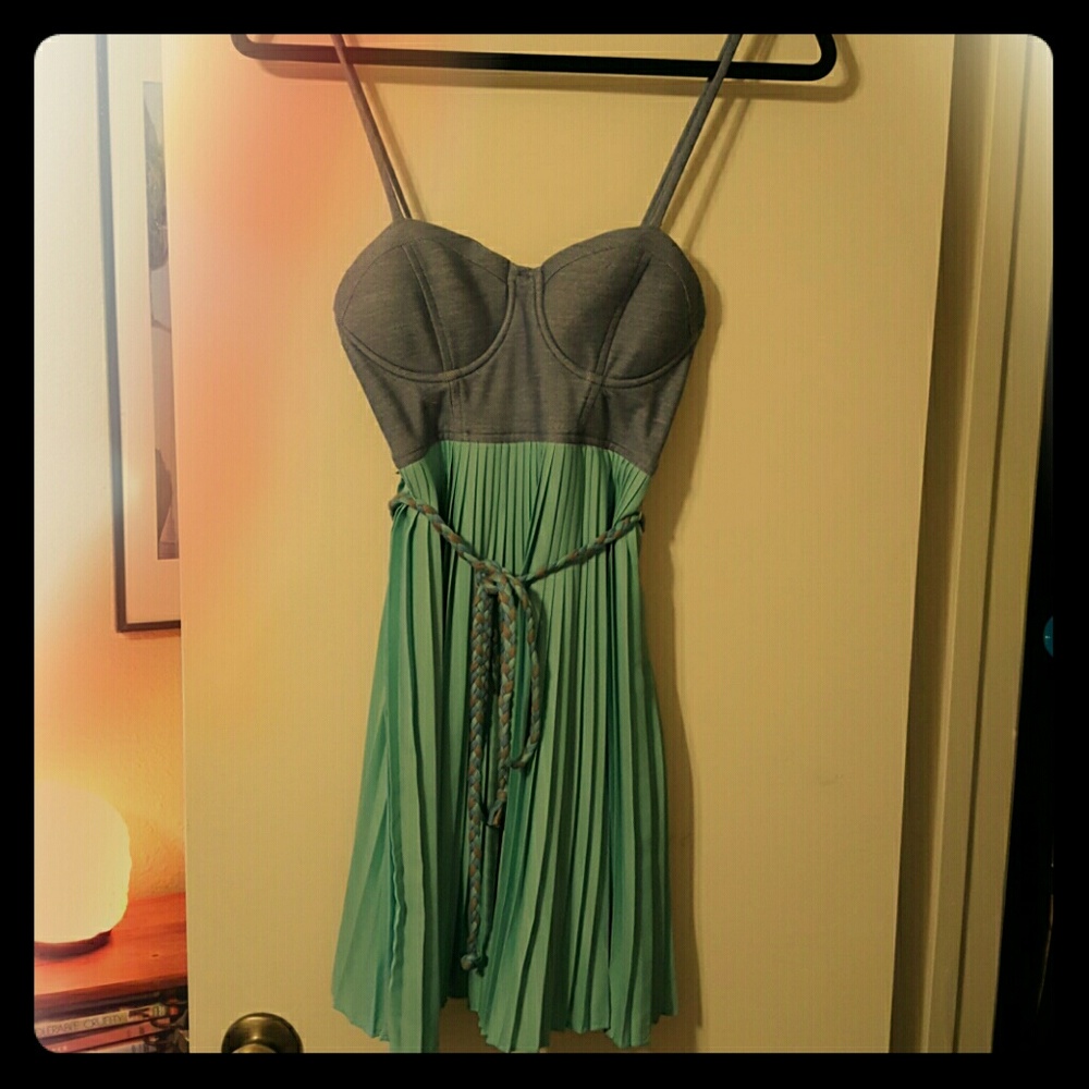 Jessica Simpson dress