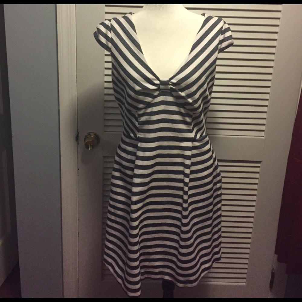 Jessica Simpson cap sleeve Stripe fit &flare dress