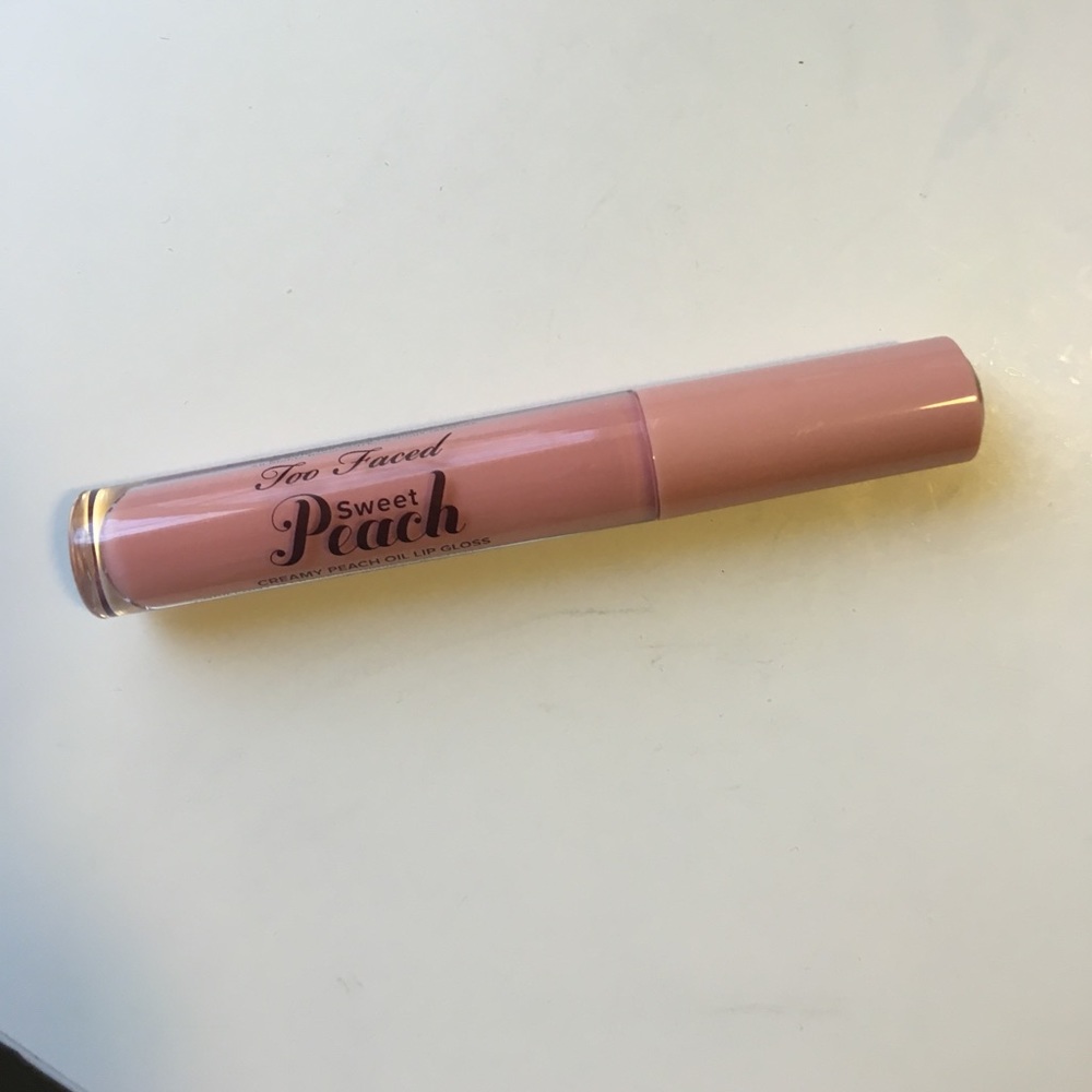 too faced peach lipgloss *swatched*