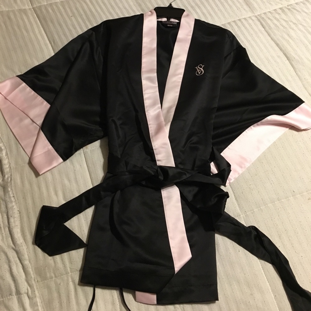 Victoria's Secret Black/pink Kimono Satin RobeNWOT