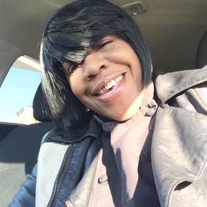 Meet your Posher, Nona