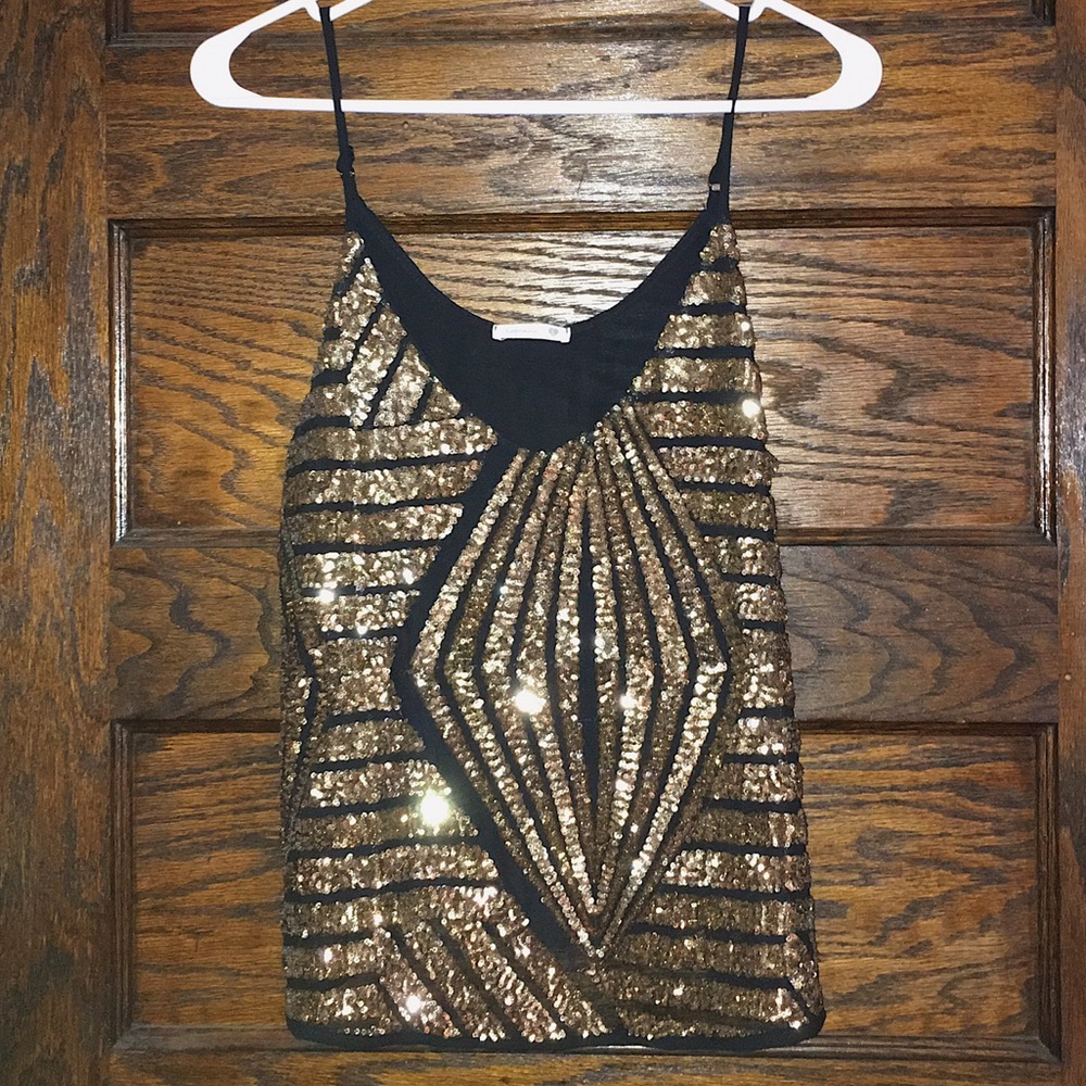 ❌SOLD❌ Sparkly Gold and Black Sequin Tank