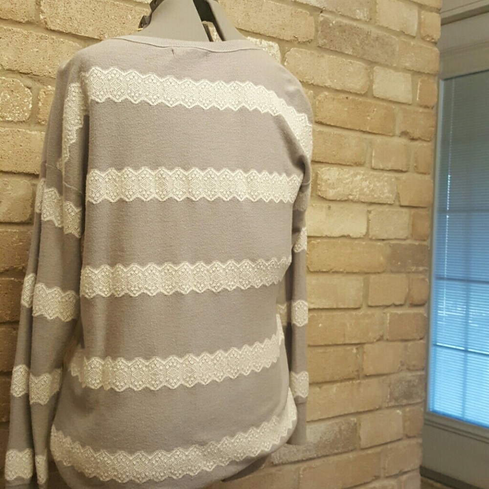 Sweater - Picture 2 of 3