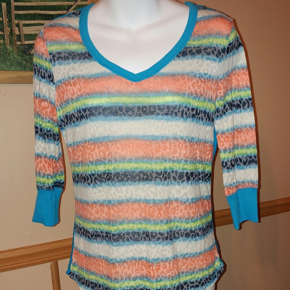 Jrs L11-13 lace back cheetah print half sleeve top