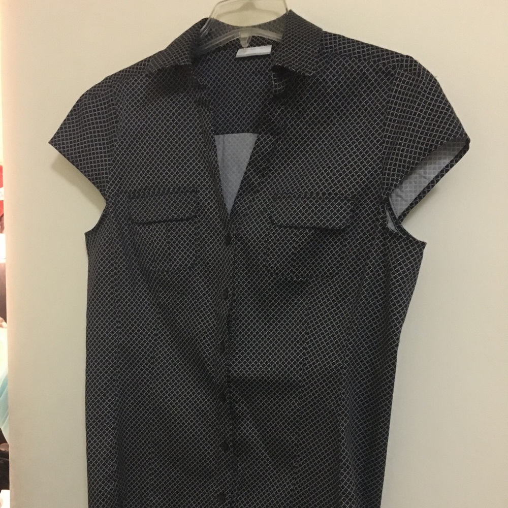 NY&Co short sleeve blouse