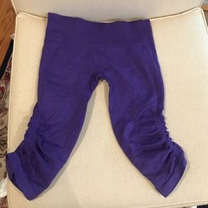 Lululemon Seamlessly Street Crops Purple