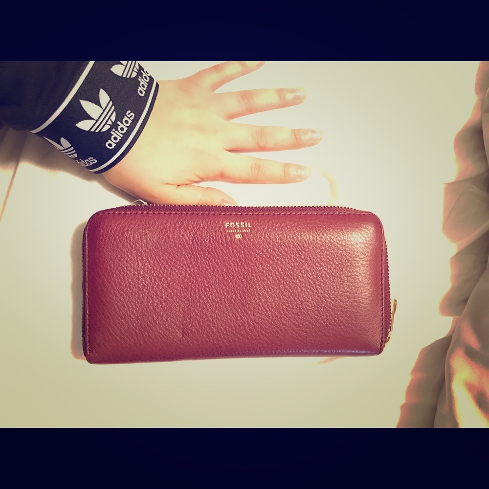Maroon Fossil wallet -SOLD-