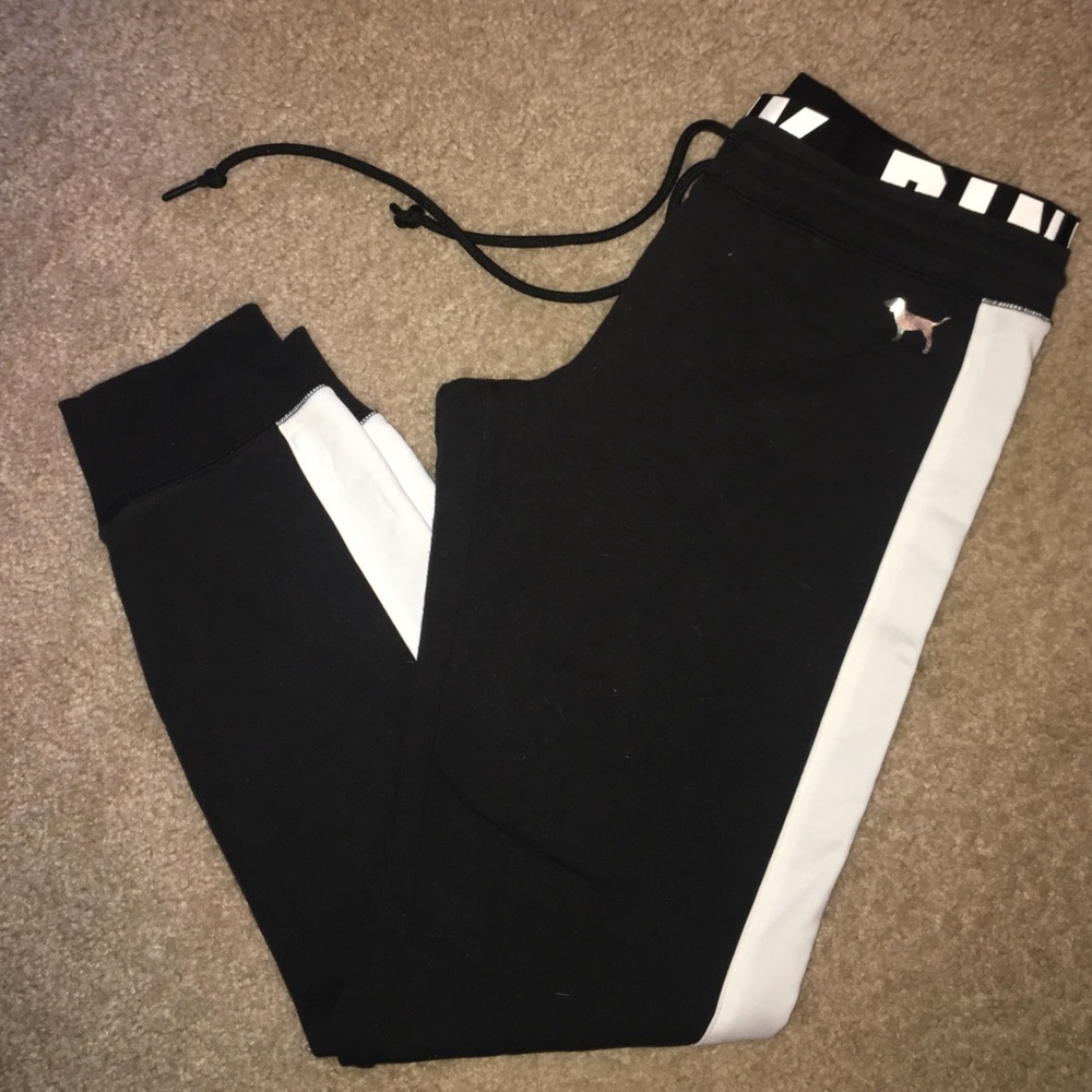 Brand new PINK sweats!