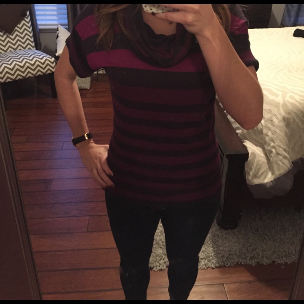 Perfect condition! Cowl neck, short sleeve sweater