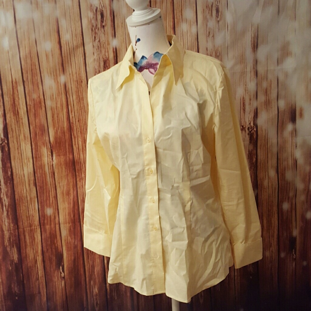 *REDUCED* Yellow collared button down