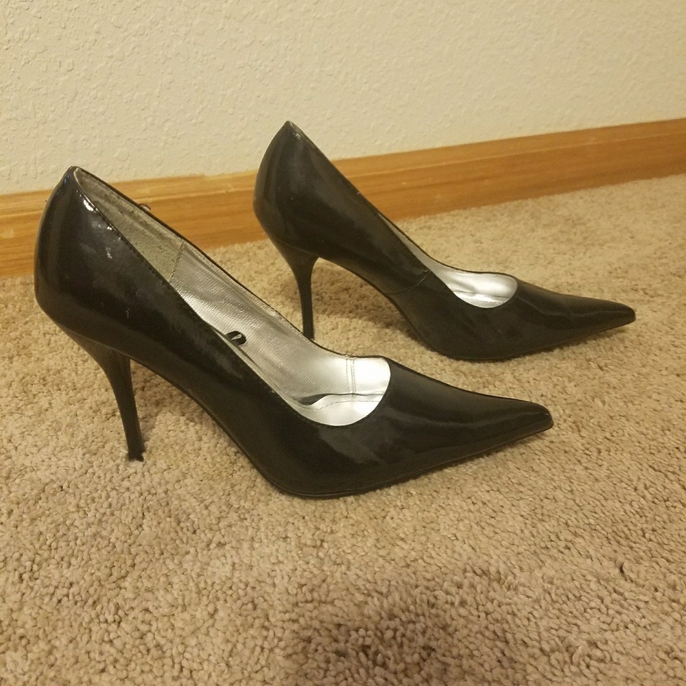 Wet Seal black pointed toe heels