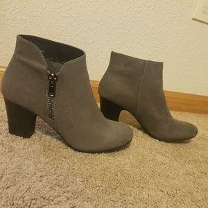 Nicole suede boots