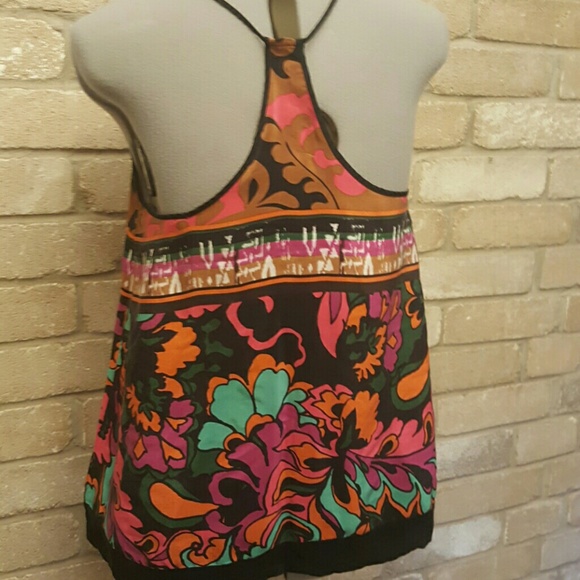 Too - Picture 2 of 3