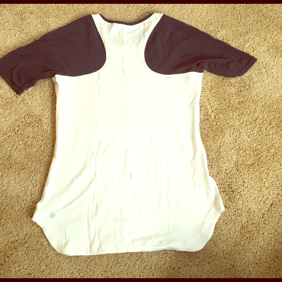 LuluLemon short sleeve top - Picture 2 of 3