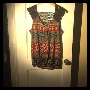 Cap sleeves crochet back