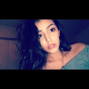 Meet your Posher, Ebby