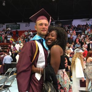 Meet your Posher, Victor