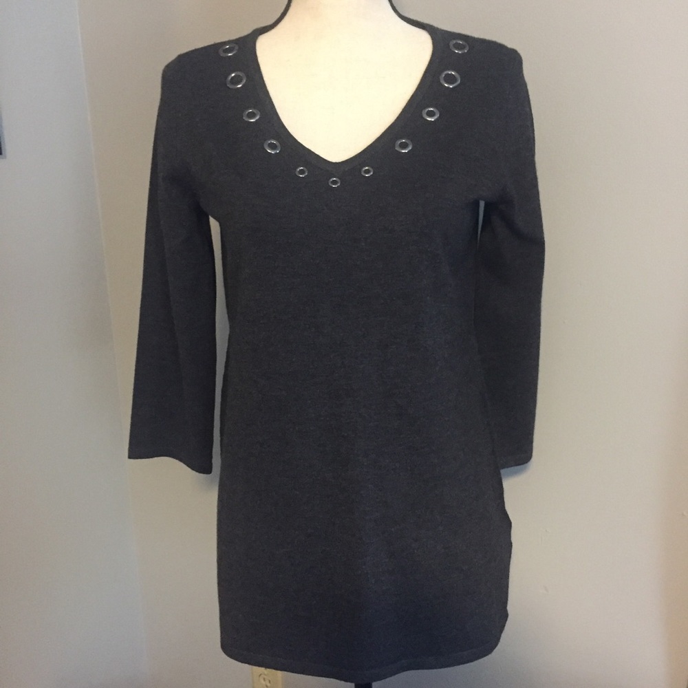 Charcoal gray tunic sweater