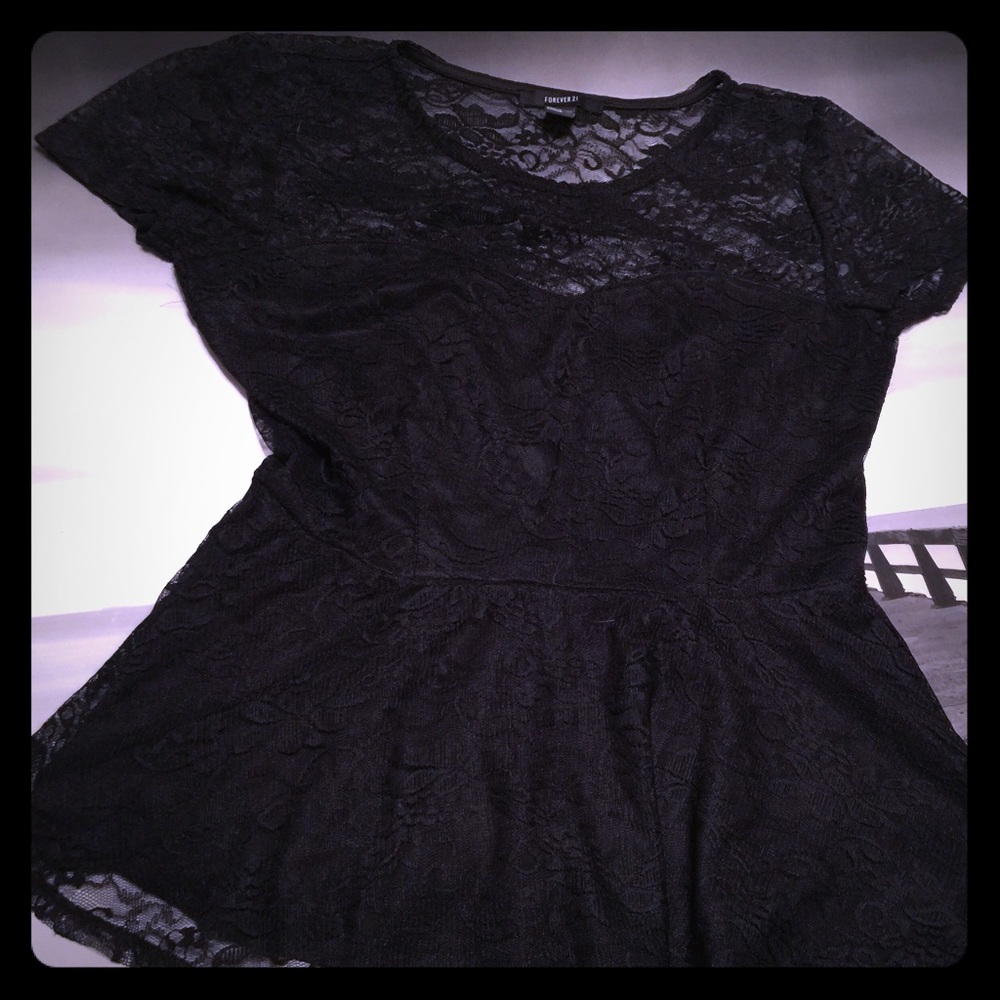 Lace plenum top