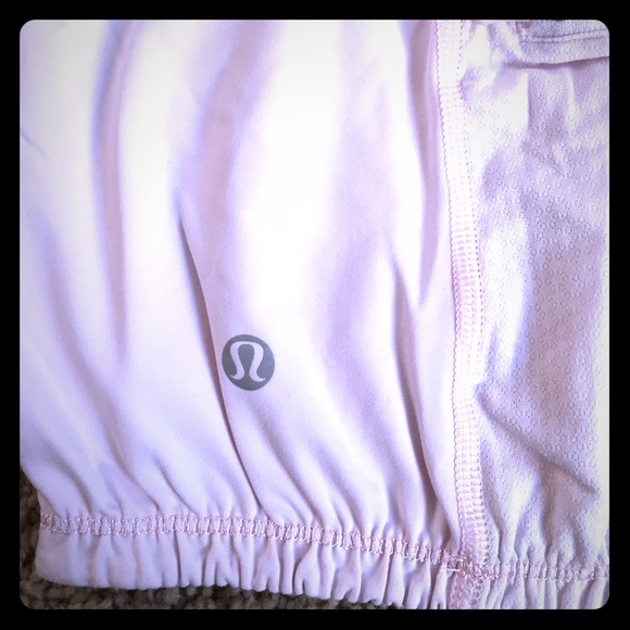 LuluLemon Athletica blush pink active wear top - Picture 4 of 4