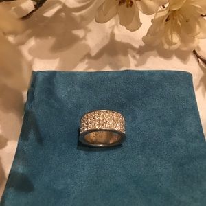 🔥SALE🔥Silver Ringw/ Faux Diamonds ~  Size 6