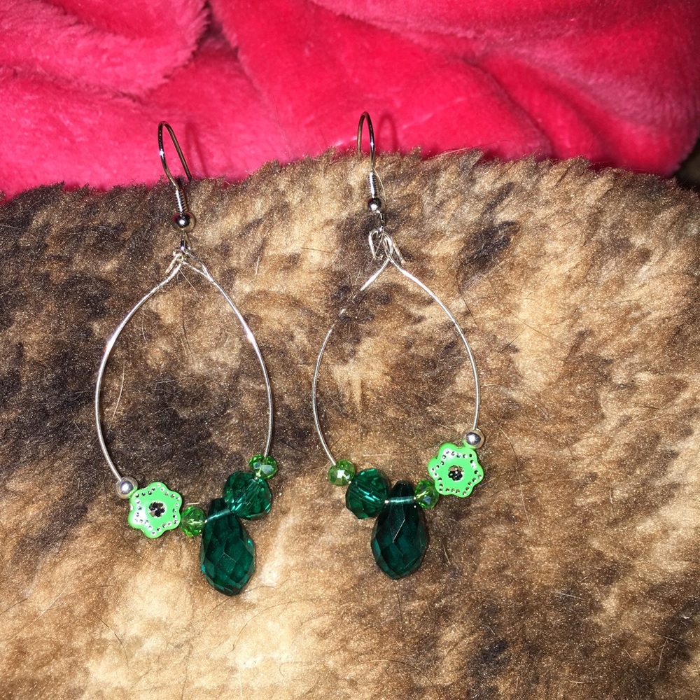 Green crystal flower & Swarovski crystal earrings