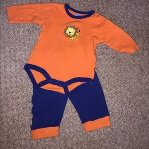Lion onesie & pants🦁