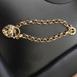 Heart bracelet